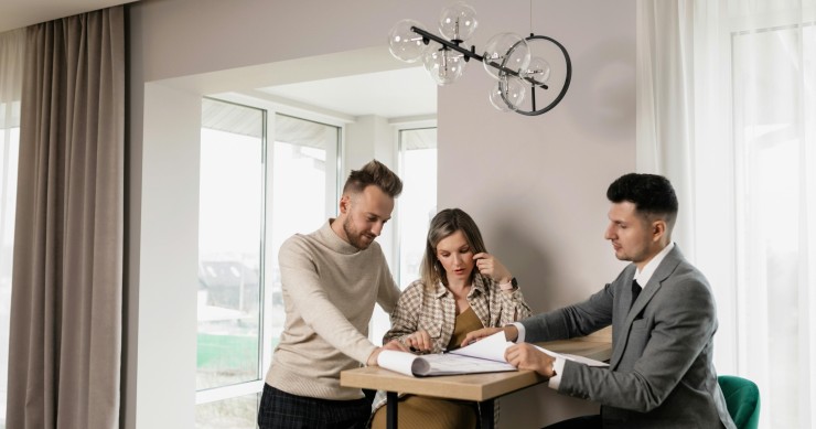 Venda de casas e pagamento de mais-valias