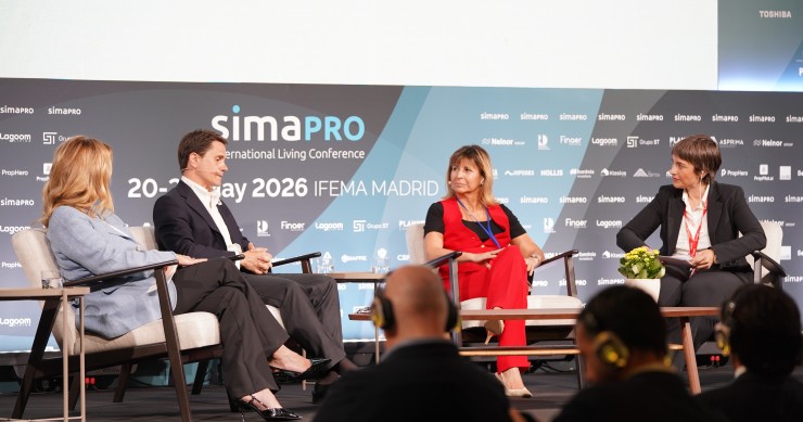 (Da esq, à dir.): Helena Beunza (ASVAL), Jaime Luque (Comissão Europeia), Carolina Roca (Asprima) e María Andreu (Finaer)