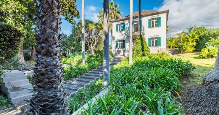 Luxury farmhouse for sale in Funchal