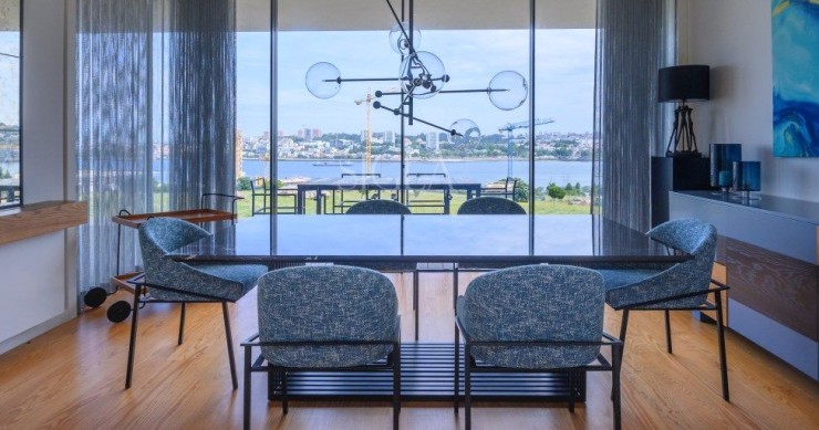 Contemporary Luxury Villa in Canidelo