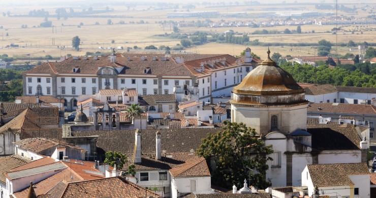 Construção de casas em Évora
