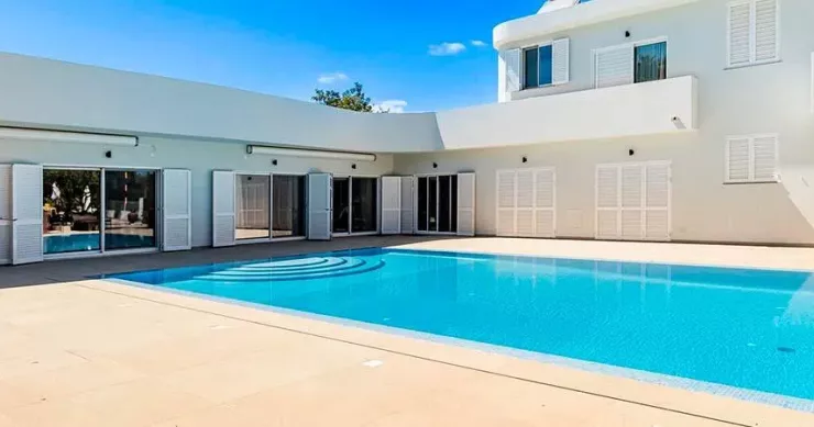 Casa em São Clemente, Faro - 1.950.000 euros