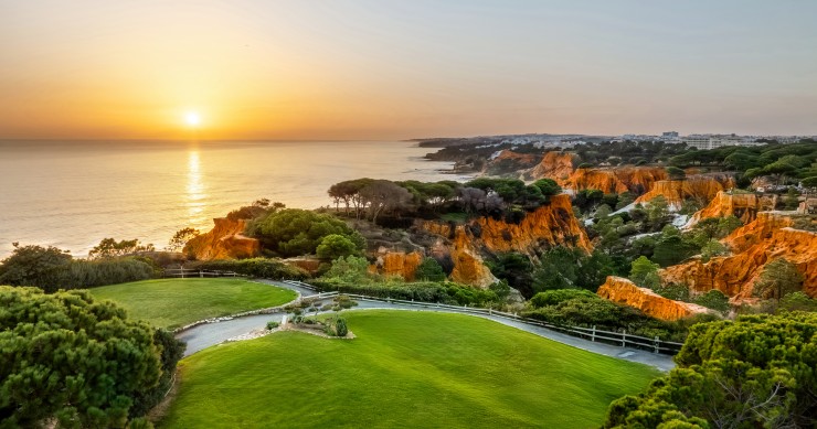 Pine Cliffs Resort