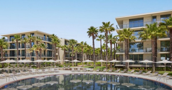 Residencias de marca en el Algarve: lujo, bienestar y vida costera en 2026