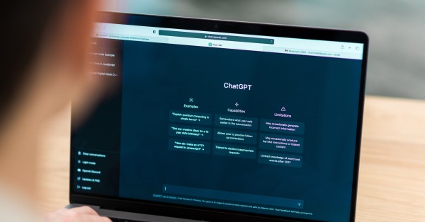 Cheque-Formação + Digital: poderás receber 750€ para estudar IA