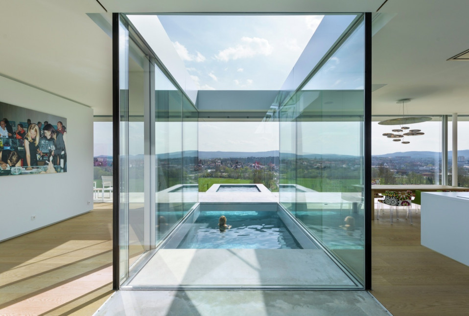 Casas De Luxo Com Piscina A Um Metro Do Sofa Ou Da Cozinha Ha Uma Portuguesa Na Lista Idealista News