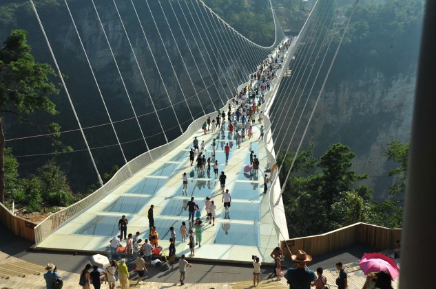 A ponte de vidro mais comprida