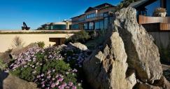 A-Palace-in-the-Mountains-01-1150x766