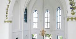 Church-conversion-into-a-residence-in-Utrecht-by-zecc-architects-yatzer-24