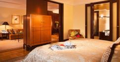 SetWidth1300-Adlon-Executive-Suite-Hotel-Adlon-Kempinski