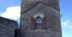 Viver numa casa que era uma torre medieval (fotos)