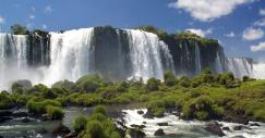 brazil-and-argentina-iguazu-falls-gettyimages_510127259