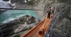 the_trift_bridge_suiza_02