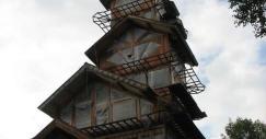 dr.seuss-house3