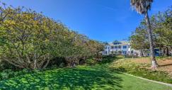 chris-hemsworth-elsa-pataky-house-in-malibu-for-sale-2