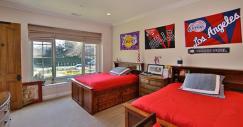 toni-braxton-house-sells-in-calabasas-ca-bedroom-kids