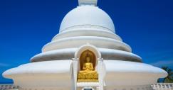 peace-pagoda-gettyimages-510393562