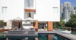Outra vista da piscina