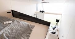 Aceder ao quarto através de umas escadas