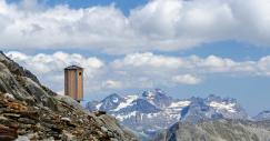 Casas de banho públicas nos Alpes suíços