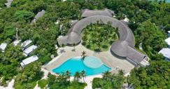 Funadhoo Island e Ifuru Resort