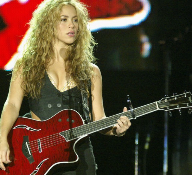 shakira, cantora pop colombiana