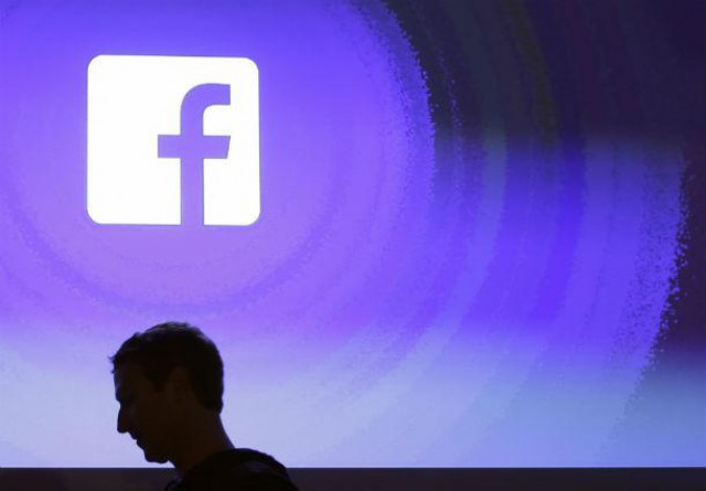 Facebook "está em vias de ligar mil milhões de pessoas", disse Mark Zuckerberg.