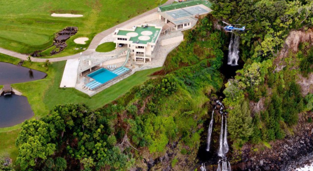 A casa está a ser leiloada (o preço começa nos 19,3 milhões de euros) até dia 22.