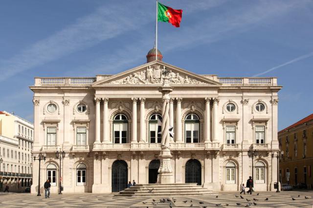 Em causa estão imóveis em mau estado de conservação (Foto: Câmara Municipal de Lisboa).