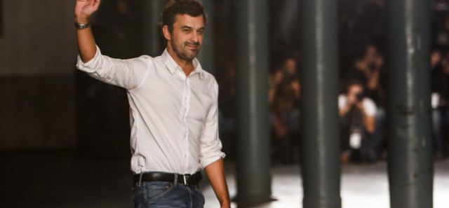 Luís Buchinho, um dos designers do Porto cujo negócio está a florescer com o turismo / Espalha-Factos