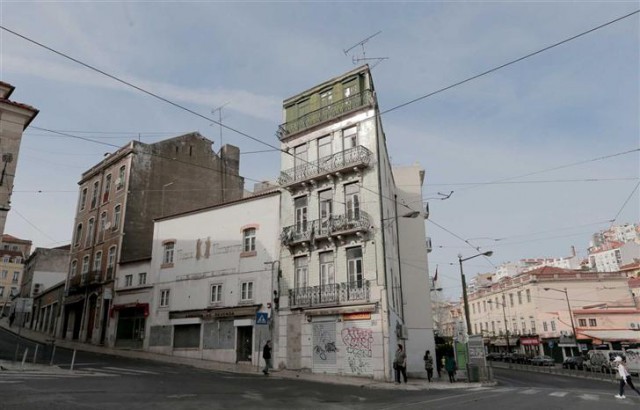 Primeiros imóveis a ser vendidos pela CML encontram-se na Rua de São Lázaro. / Diário de Notícias
