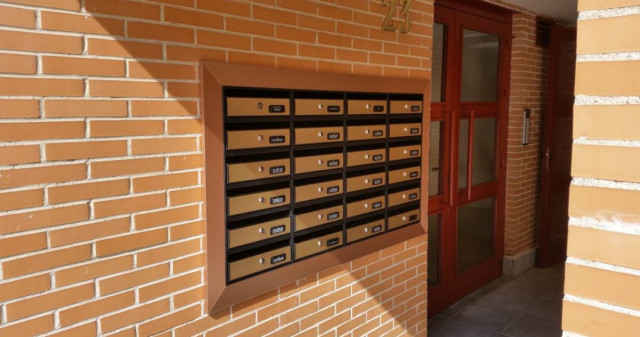 Golden Box Mail