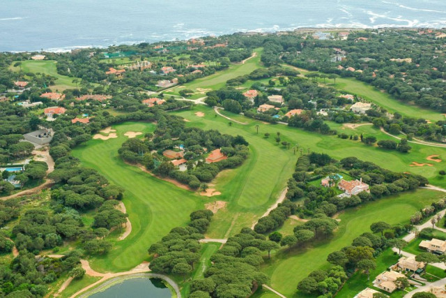 Quinta da Marinha, em Cascais, vai acolher novo empreendimento de luxo junto ao golfe. / tourismepourtous.ch