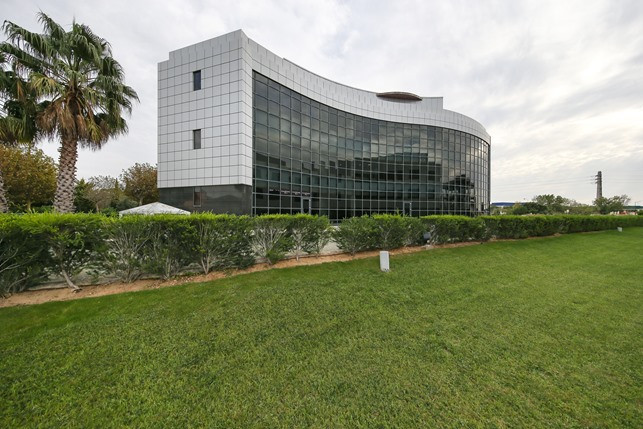 Edifício Beloura 1 / Worx
