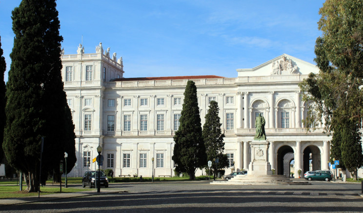 Palácio Nacional da Ajuda, Lisboa / Wikimedia commons