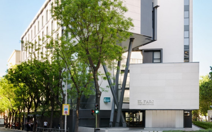 Fachada da residência de estudantes El Faro, em Madrid, Espanha / GSA
