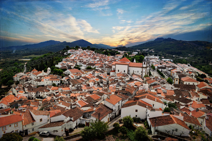 Castelo de Vide está no top 10 dos municípios mais baratos / Jocelyn Erskine-Kellie via Flickr/ 2.0 Generic (CC BY-SA 2.0)