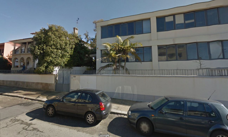 O antigo colégio INED (à esquerda) e a mansão de Jorge Mendes (à direita) / Google Maps