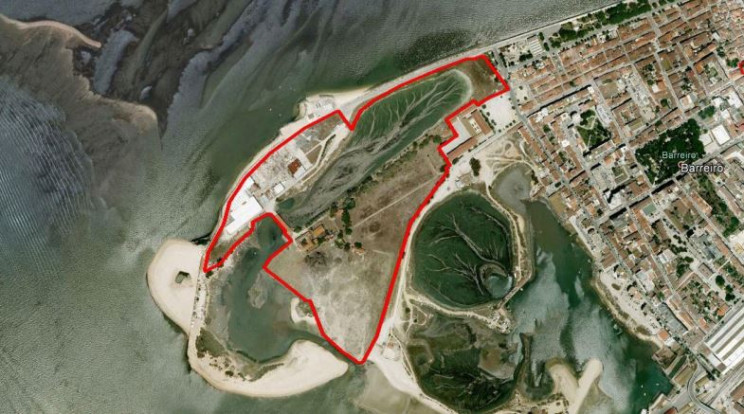 Delimitação da propriedade (via Google Earth) / Câmara Municipal do Barreiro - Procedimento Quinta Braamcamp
