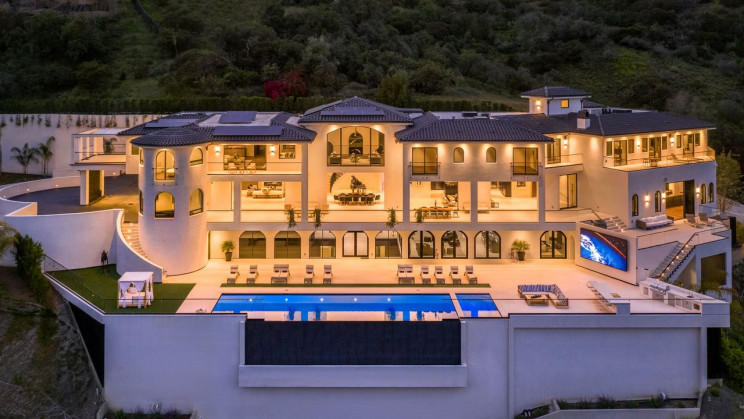 Fachada da mansão