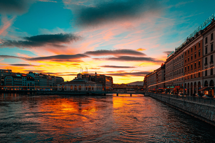 Dino Sabic on Unsplash