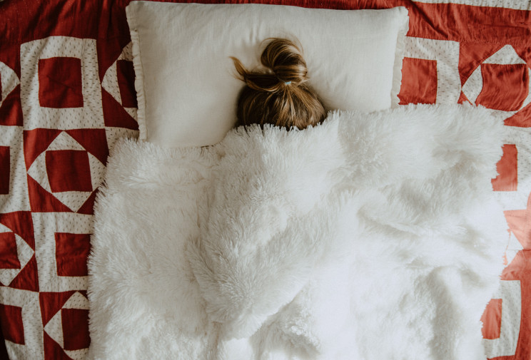 Maioria dos portugueses vive em desconforto térmico quase todo o ano. / Photo by Kelly Sikkema on Unsplash