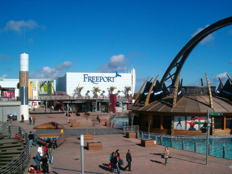 A Via Outlets é dona do Freeport em Alcochete / Créditos: Koshelyev/CC-BY-SA-3.0