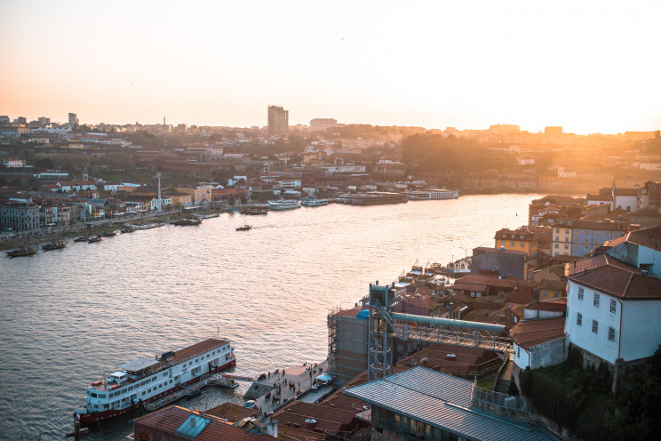 Photo by Cayetano Gros on Unsplash