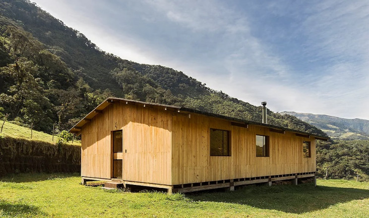 Exterior da casa / JRG Taller de Arquitectura