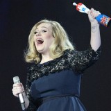 adele tem medo de viver na casa que arrendou em inglaterra