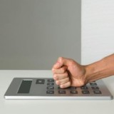 condomínio fica cada vez mais por pagar 