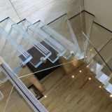 decoração: ambientes transparentes com escadas de vidro (fotos)