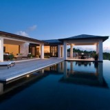 casas luxuosas com piscinas de horizonte infinito (fotos)