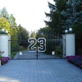 Casa de Michael Jordan em Chicago volta a estar à venda (fotos)